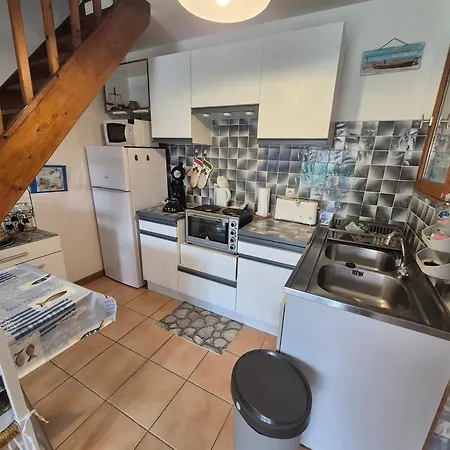 Holiday home Maison Climatisee 4 Pers, Parking, - Fr-1-776-136 *